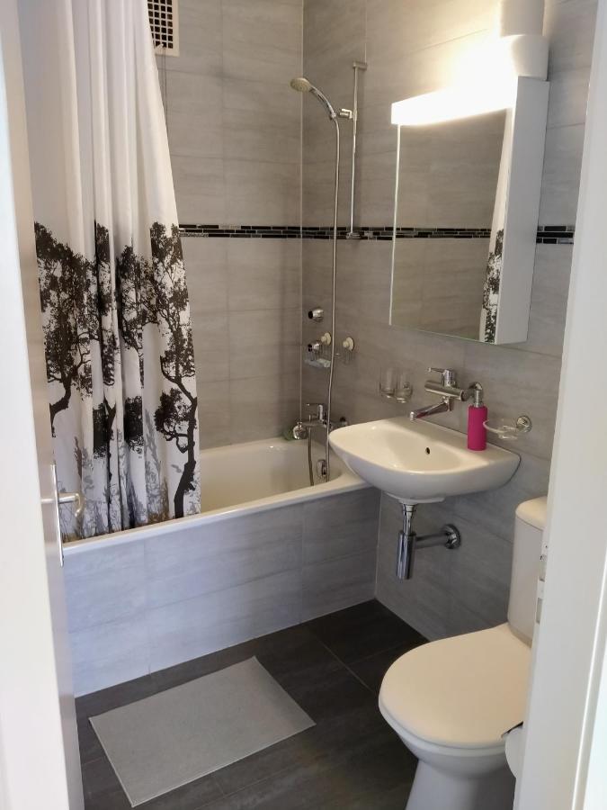 Studio, 4-7 Mins To Bern Main Station By Train Apartment Exterior foto